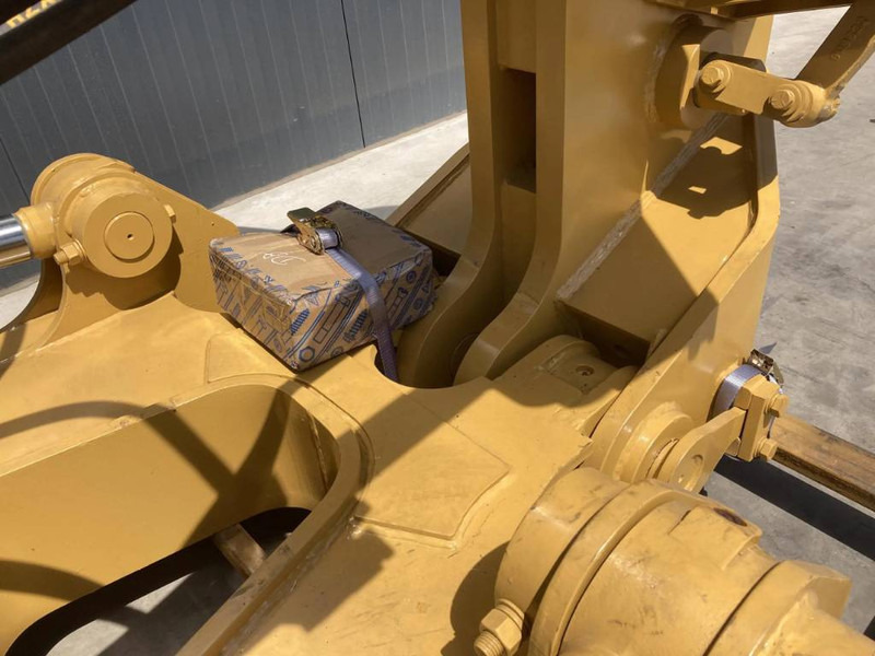 Cat D8R - Додаток за Градежна машина: слика 3 Cat D8R - Додаток за Градежна машина: слика 3
