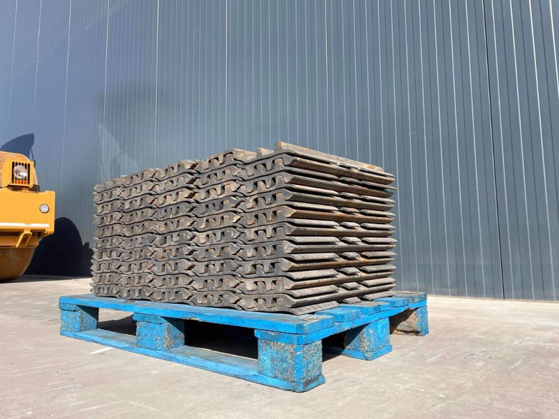 FIAT-HITACHI EX255 - Рамка/ Шасија за Градежна машина: слика 2 FIAT-HITACHI EX255 - Рамка/ Шасија за Градежна машина: слика 2