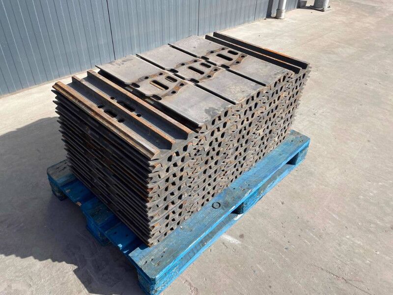 Hyundai R210 / R215 / R220 / R235 / R250 / R260 - Рамка/ Шасија за Градежна машина: слика 1 Hyundai R210 / R215 / R220 / R235 / R250 / R260 - Рамка/ Шасија за Градежна машина: слика 1