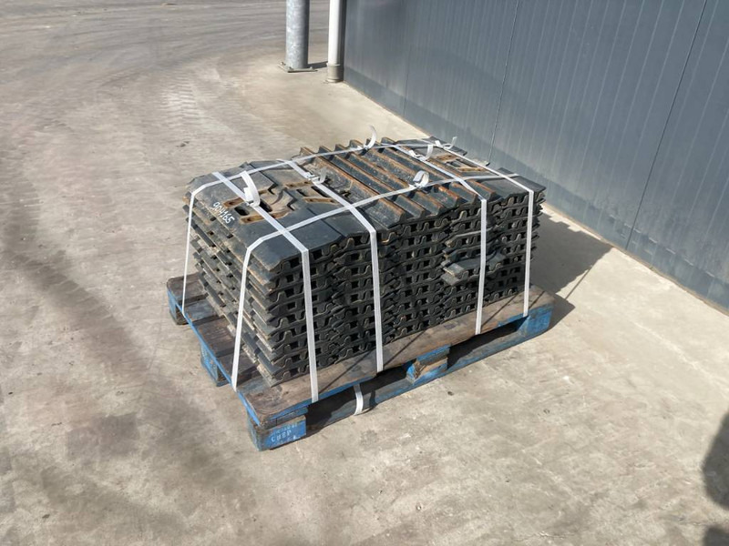 Komatsu PC150 / PC160 / PC180 / PC210 / PC240 3 Grouser 60 - Рамка/ Шасија за Градежна машина: слика 1 Komatsu PC150 / PC160 / PC180 / PC210 / PC240 3 Grouser 60 - Рамка/ Шасија за Градежна машина: слика 1