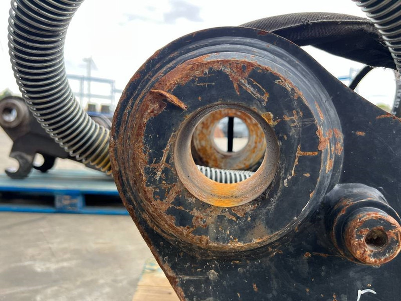 Брза спојка за Градежна машина OilQuick OQ70/55 - 323F: слика 17