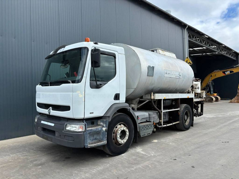 Renault Rincheval - 9.000 Liter - Прскалка за битуменска емулзија: слика 1 Renault Rincheval - 9.000 Liter - Прскалка за битуменска емулзија: слика 1