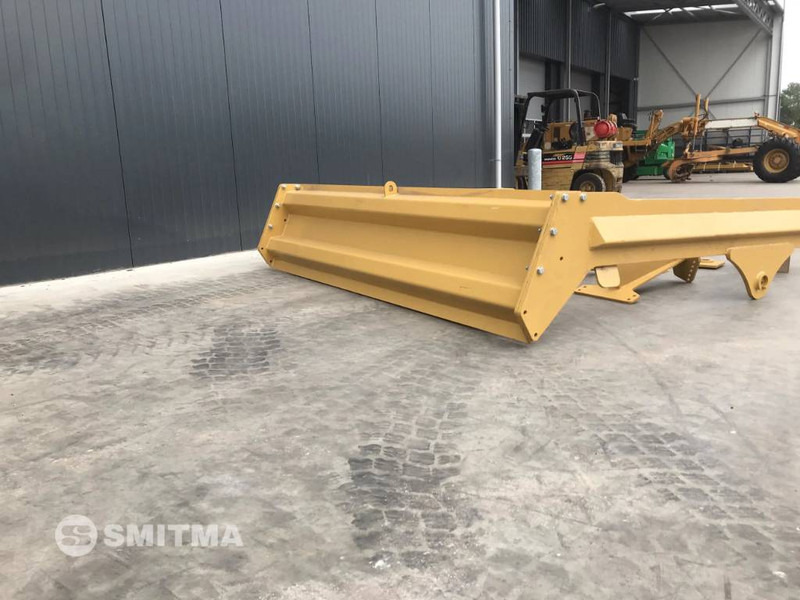 Volvo A30F - Заден лифт за утовар за Градежна машина: слика 3 Volvo A30F - Заден лифт за утовар за Градежна машина: слика 3