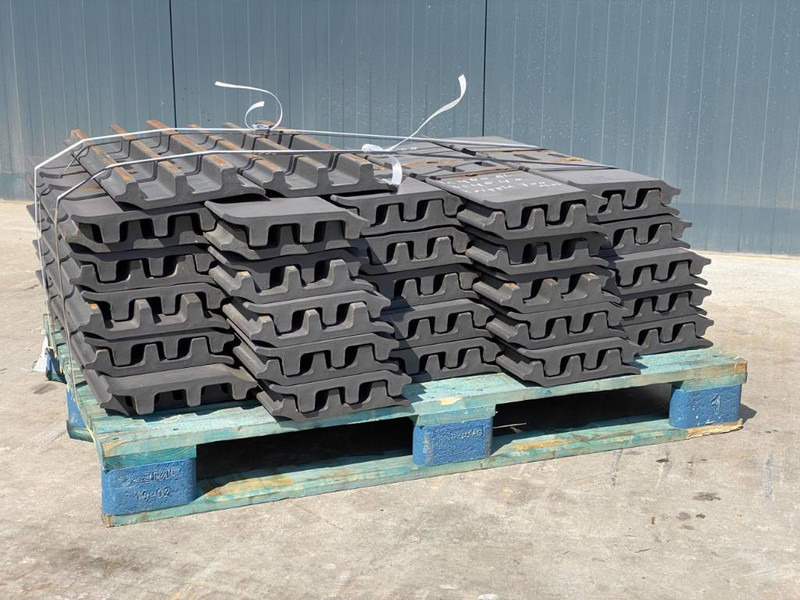 Volvo EC480 Shoes/Pads - Рамка/ Шасија за Градежна машина: слика 3 Volvo EC480 Shoes/Pads - Рамка/ Шасија за Градежна машина: слика 3