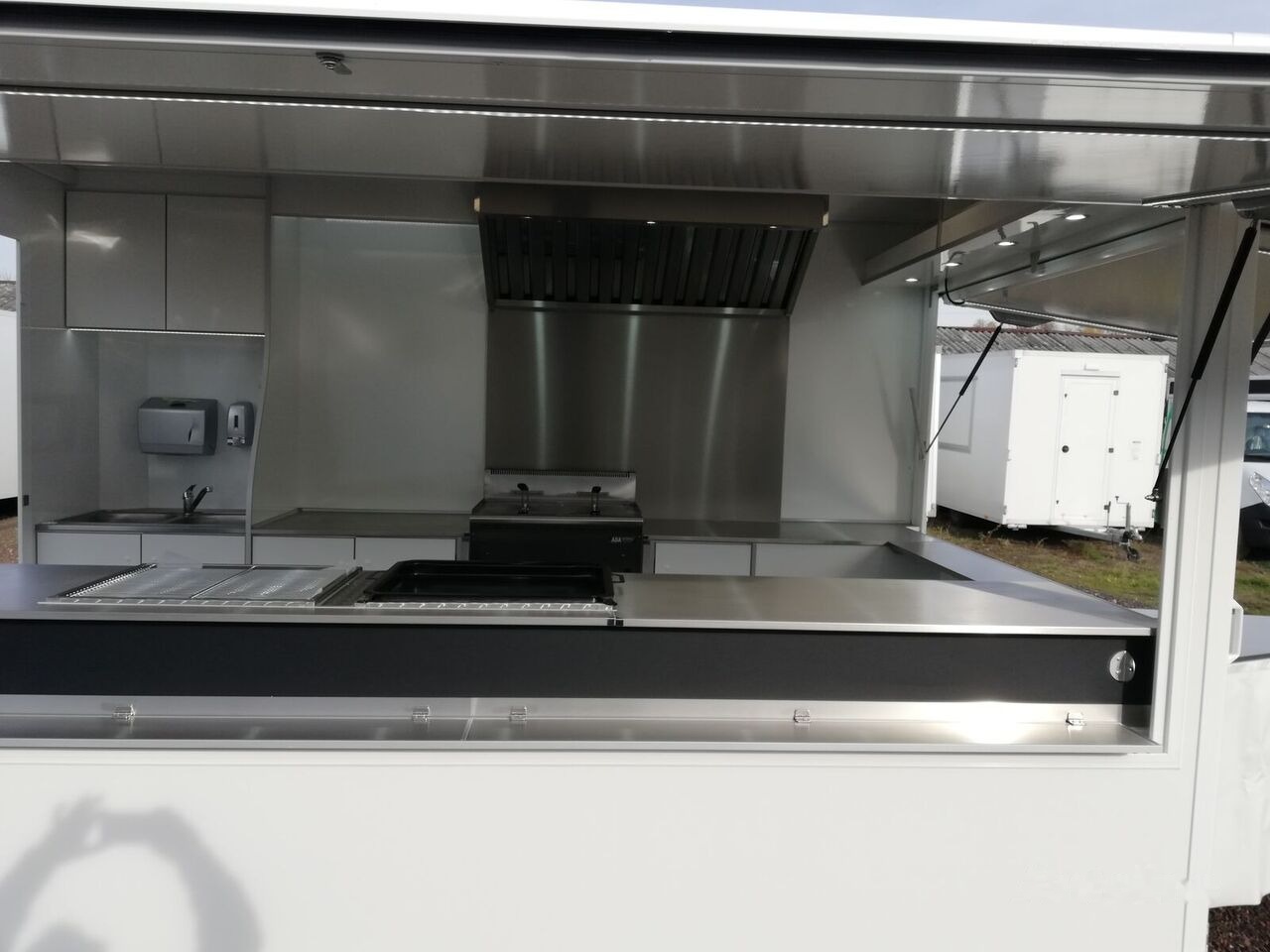 Нов Приколка за продажба на добра Bannert ***NA ZAMÓWIENIE*** IMBISS: слика 11 Нов Приколка за продажба на добра Bannert ***NA ZAMÓWIENIE*** IMBISS: слика 11