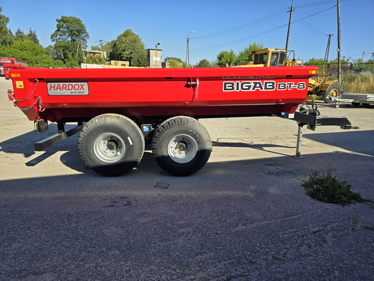 BIGAB BT-8 HARDOX - Земјоделска приколка за истурање/ Истурач: слика 5 BIGAB BT-8 HARDOX - Земјоделска приколка за истурање/ Истурач: слика 5