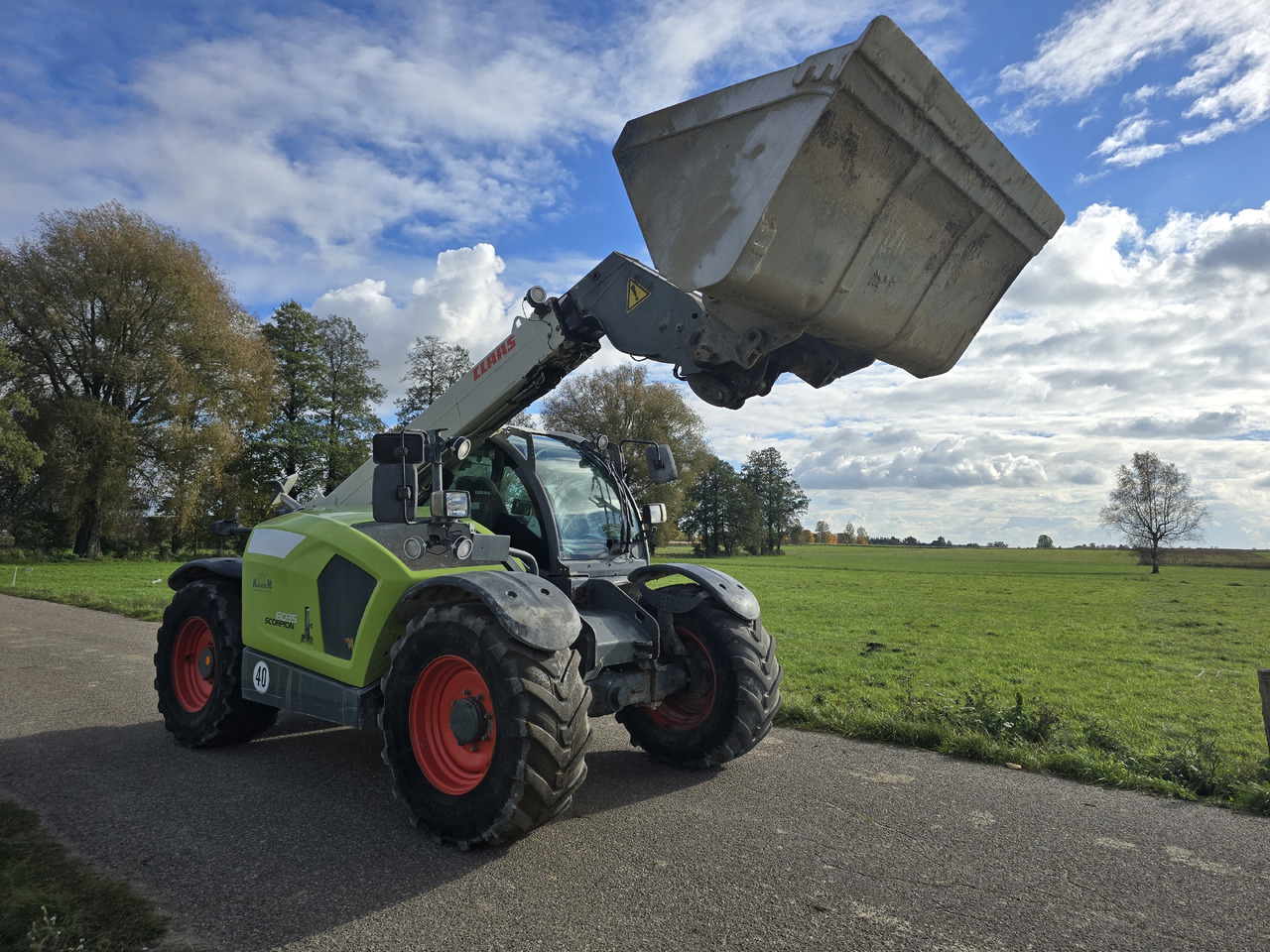 CLAAS Scorpion 6035 VARIPOWER - Натоварувач на тркала: слика 1 CLAAS Scorpion 6035 VARIPOWER - Натоварувач на тркала: слика 1