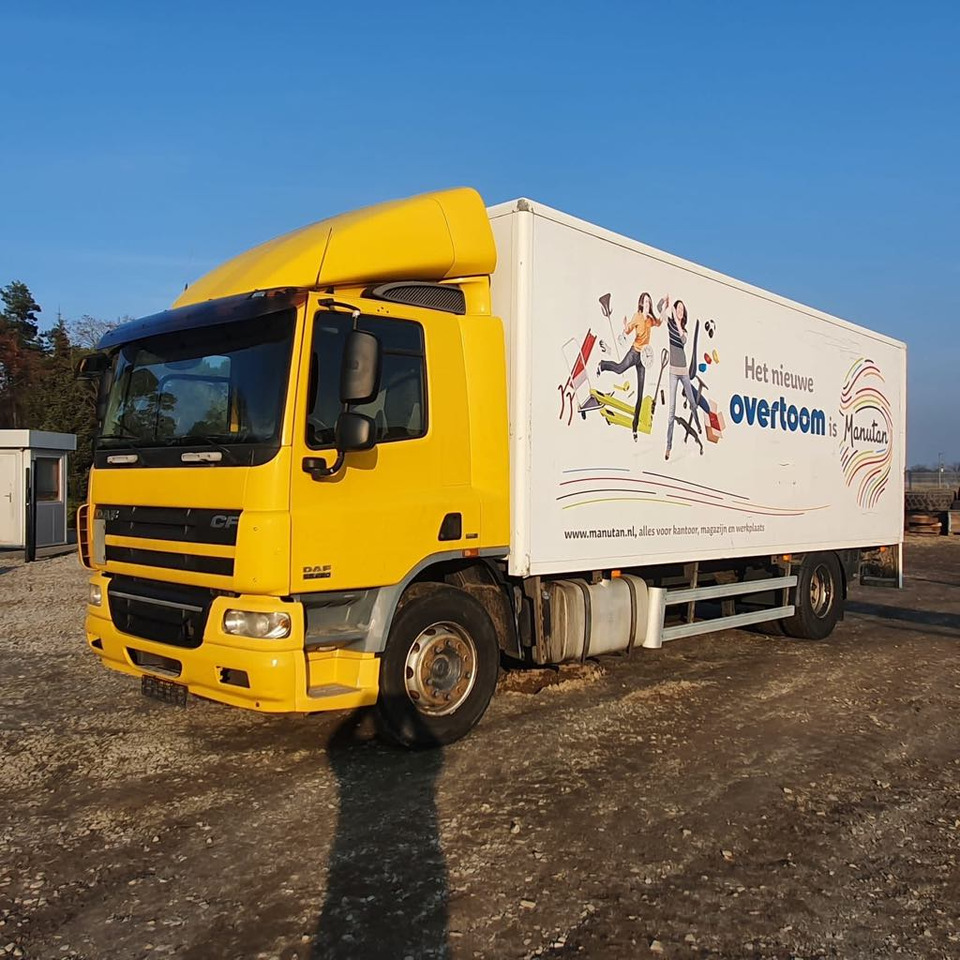 DAF CF 65.220 - Камион сандучар: слика 1 DAF CF 65.220 - Камион сандучар: слика 1