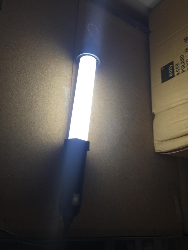 Lampa warsztatowa na 5 metrowym przewodzie zasilającym - Друга машина: слика 3 Lampa warsztatowa na 5 metrowym przewodzie zasilającym - Друга машина: слика 3