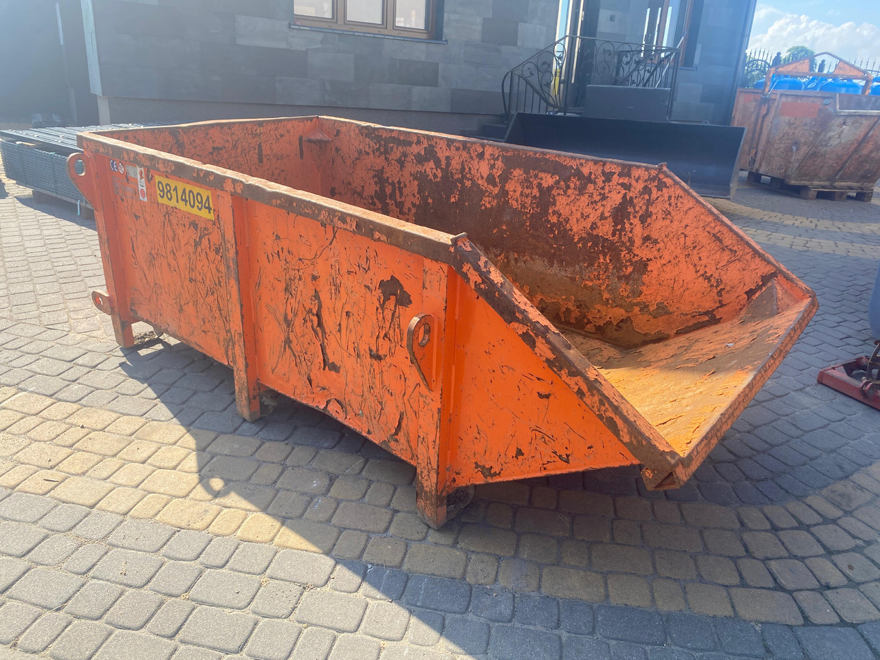 Eichinger Schuttmulde 1046.16, 2000l - Ракувач со контејнери: слика 1 Eichinger Schuttmulde 1046.16, 2000l - Ракувач со контејнери: слика 1