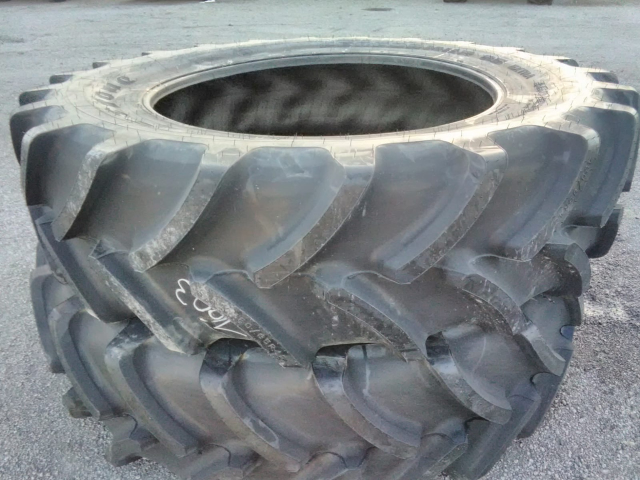 FIRESTONE 460/85 R42 (18.4 R42) - Комплетно тркало за Земјоделска машина: слика 2 FIRESTONE 460/85 R42 (18.4 R42) - Комплетно тркало за Земјоделска машина: слика 2