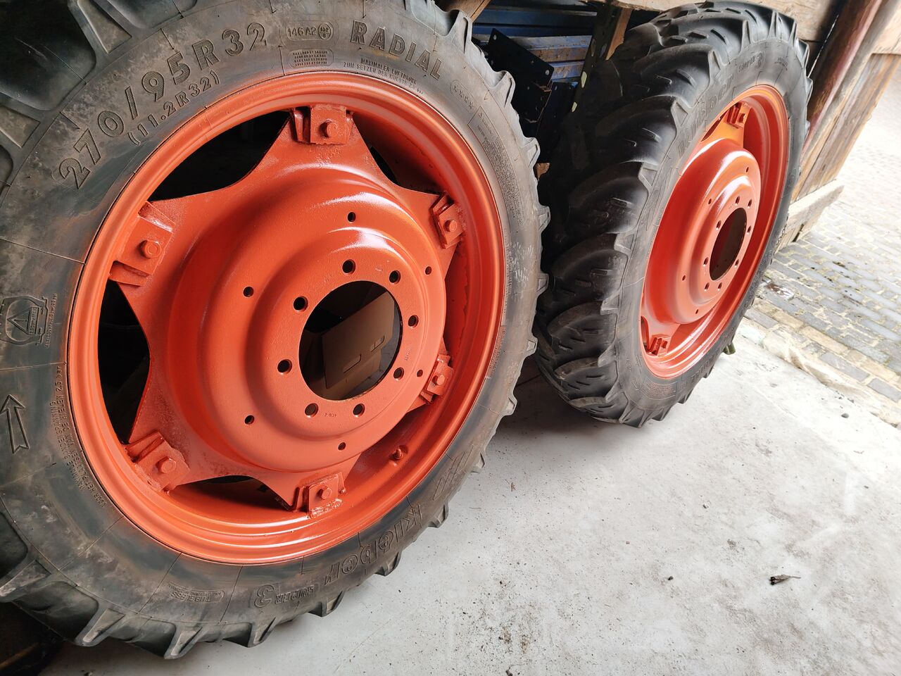 Kleber, Taurus 11.2 R32 (270/95 R32), 9.5 R48 - Комплетно тркало за Земјоделска машина: слика 3 Kleber, Taurus 11.2 R32 (270/95 R32), 9.5 R48 - Комплетно тркало за Земјоделска машина: слика 3