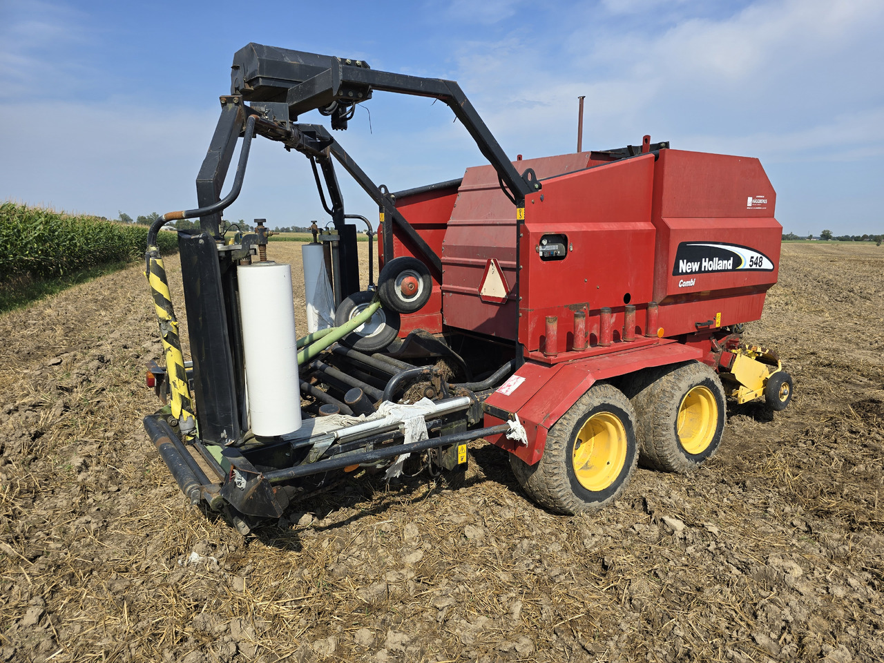 NEW HOLLAND 548 Combi - Балирка за тркалезни бали: слика 3 NEW HOLLAND 548 Combi - Балирка за тркалезни бали: слика 3