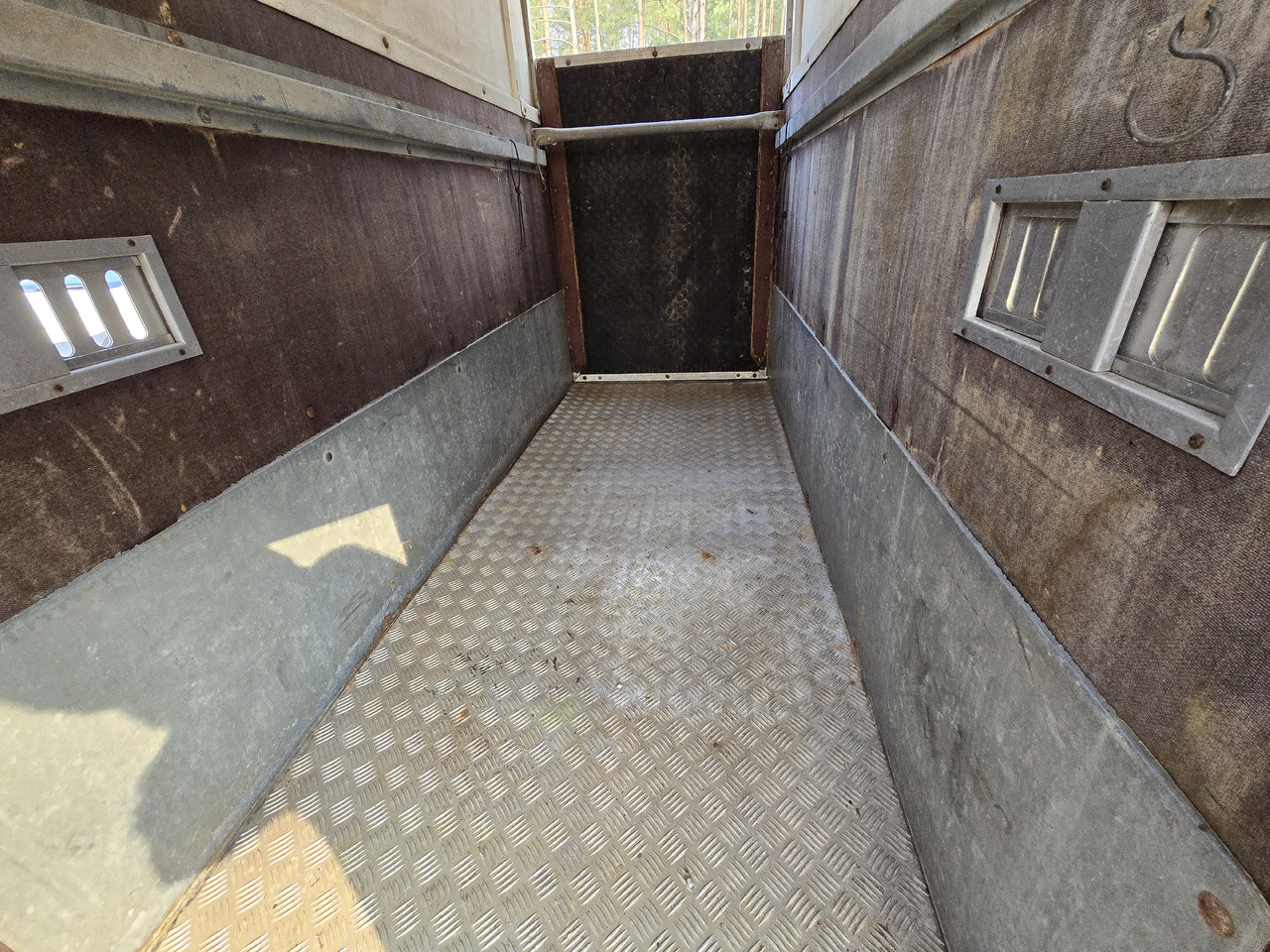 PONGRATZ PA 310 T - Приколка за добиток: слика 5 PONGRATZ PA 310 T - Приколка за добиток: слика 5