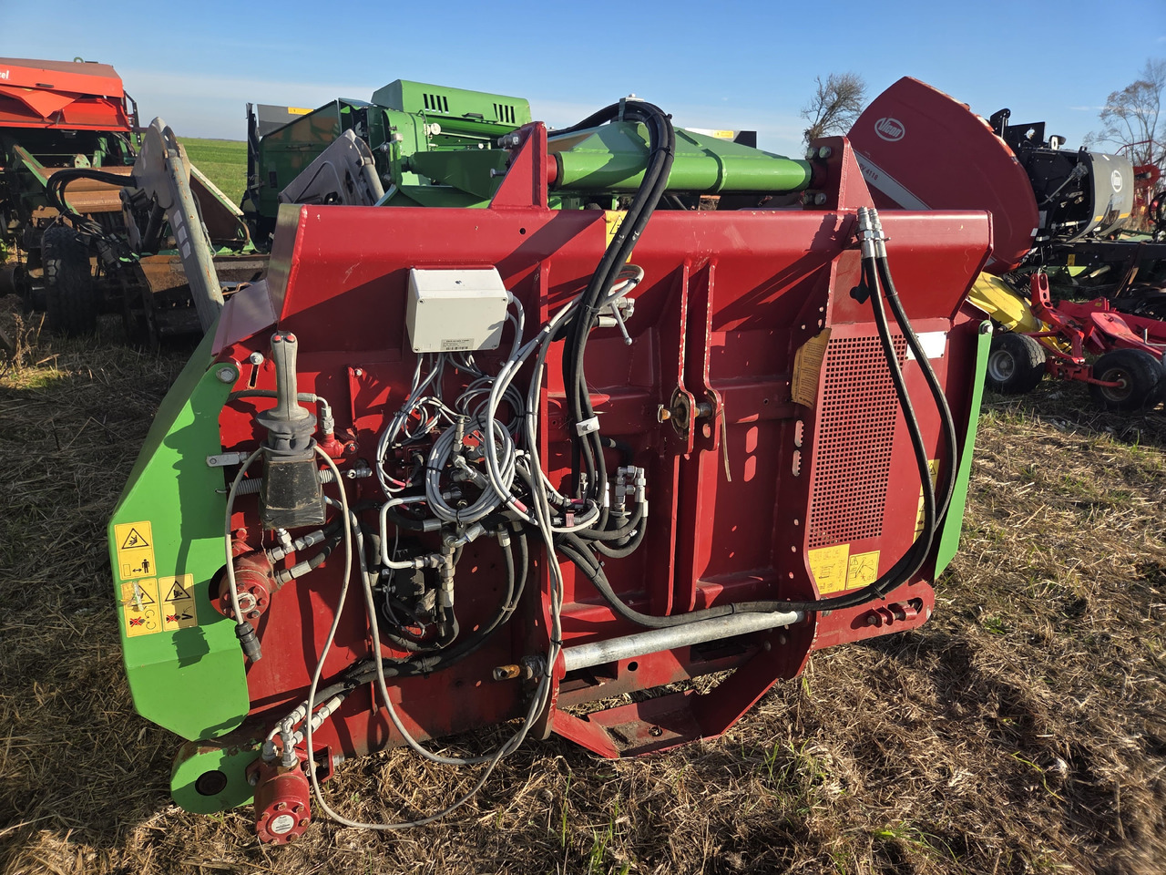 STRAUTMANN Siloblitz 201 D - Комбајн за сточна храна: слика 5 STRAUTMANN Siloblitz 201 D - Комбајн за сточна храна: слика 5