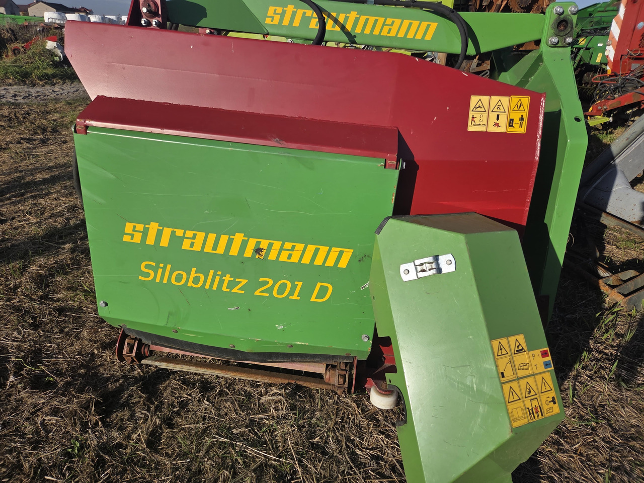 STRAUTMANN Siloblitz 201 D - Комбајн за сточна храна: слика 4 STRAUTMANN Siloblitz 201 D - Комбајн за сточна храна: слика 4