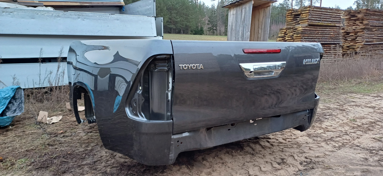 TOYOTA HILUX Extracab (2023 r.) NOWA paka skrzynia - Каросерија и екстериер за Друга машина: слика 1 TOYOTA HILUX Extracab (2023 r.) NOWA paka skrzynia - Каросерија и екстериер за Друга машина: слика 1