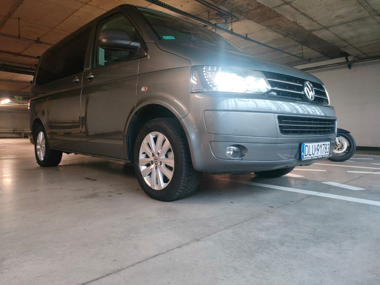 Volkswagen Multivan - Автомобил: слика 5 Volkswagen Multivan - Автомобил: слика 5