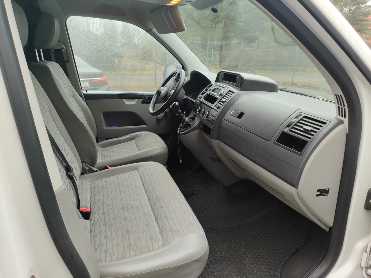 Volkswagen Transporter T 5.1 - Автомобил: слика 4 Volkswagen Transporter T 5.1 - Автомобил: слика 4