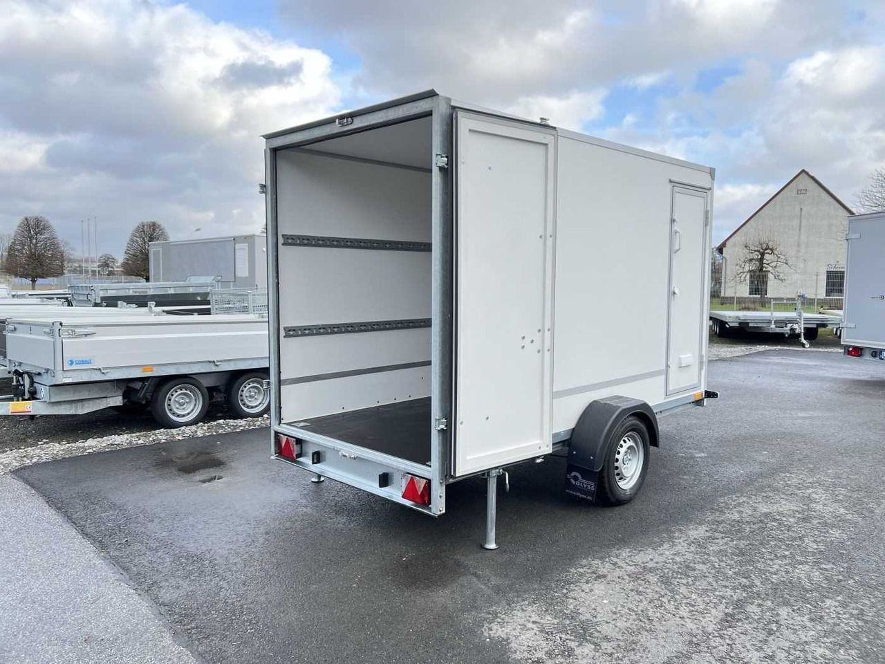 BLYSS F1330HD Seitentür Kofferanhänger - Приколка сандучар: слика 3 BLYSS F1330HD Seitentür Kofferanhänger - Приколка сандучар: слика 3