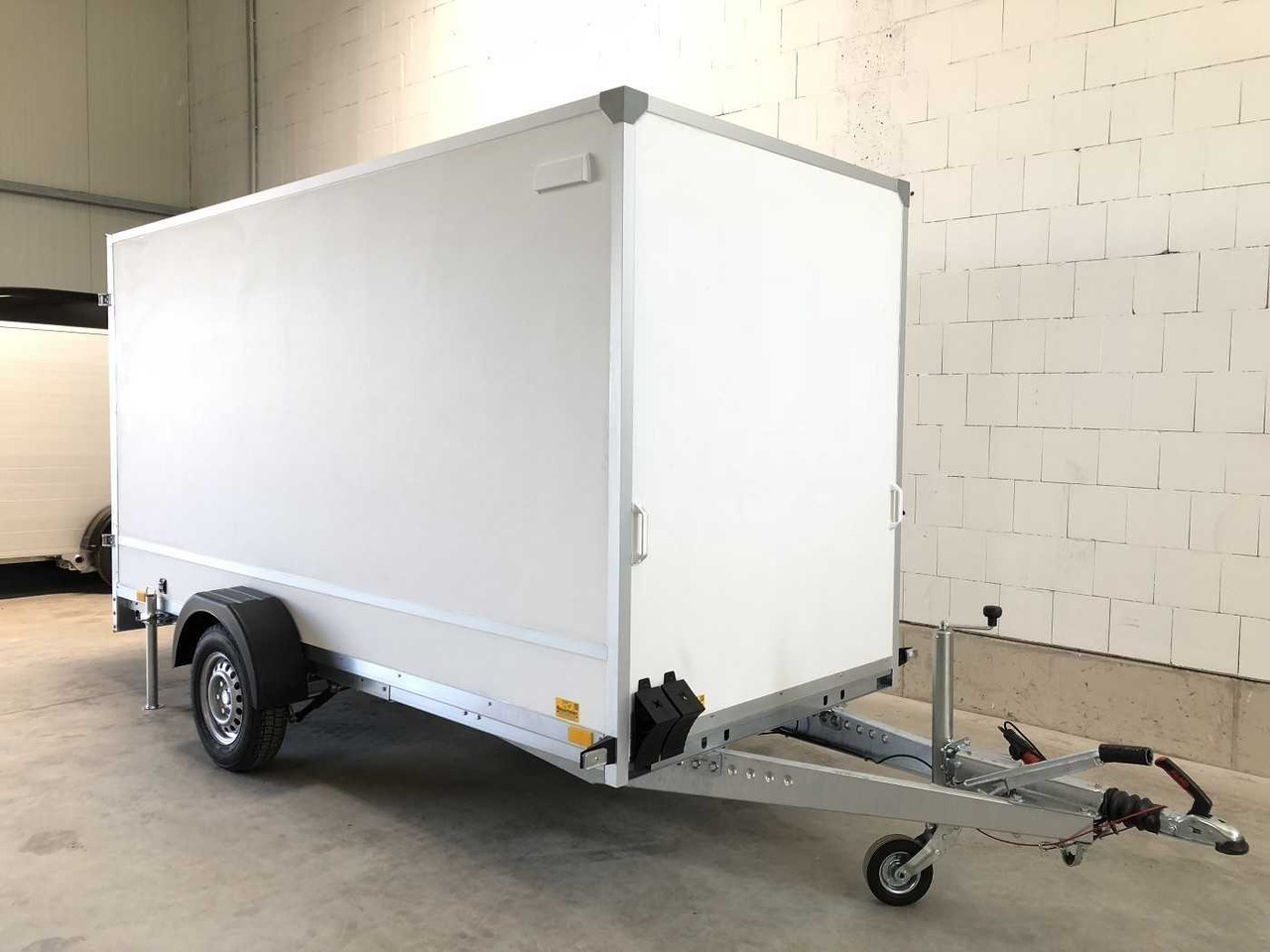 BLYSS F15336HD Kofferanhänger - Приколка сандучар: слика 2 BLYSS F15336HD Kofferanhänger - Приколка сандучар: слика 2