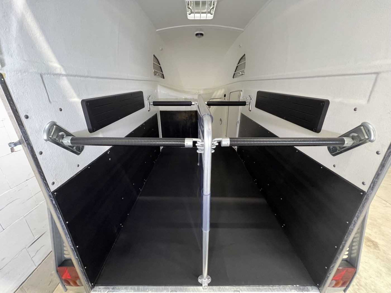 Нов Приколка за коњи BOECKMANN Big Master WCF Sonder Pferdeanhänger: слика 11