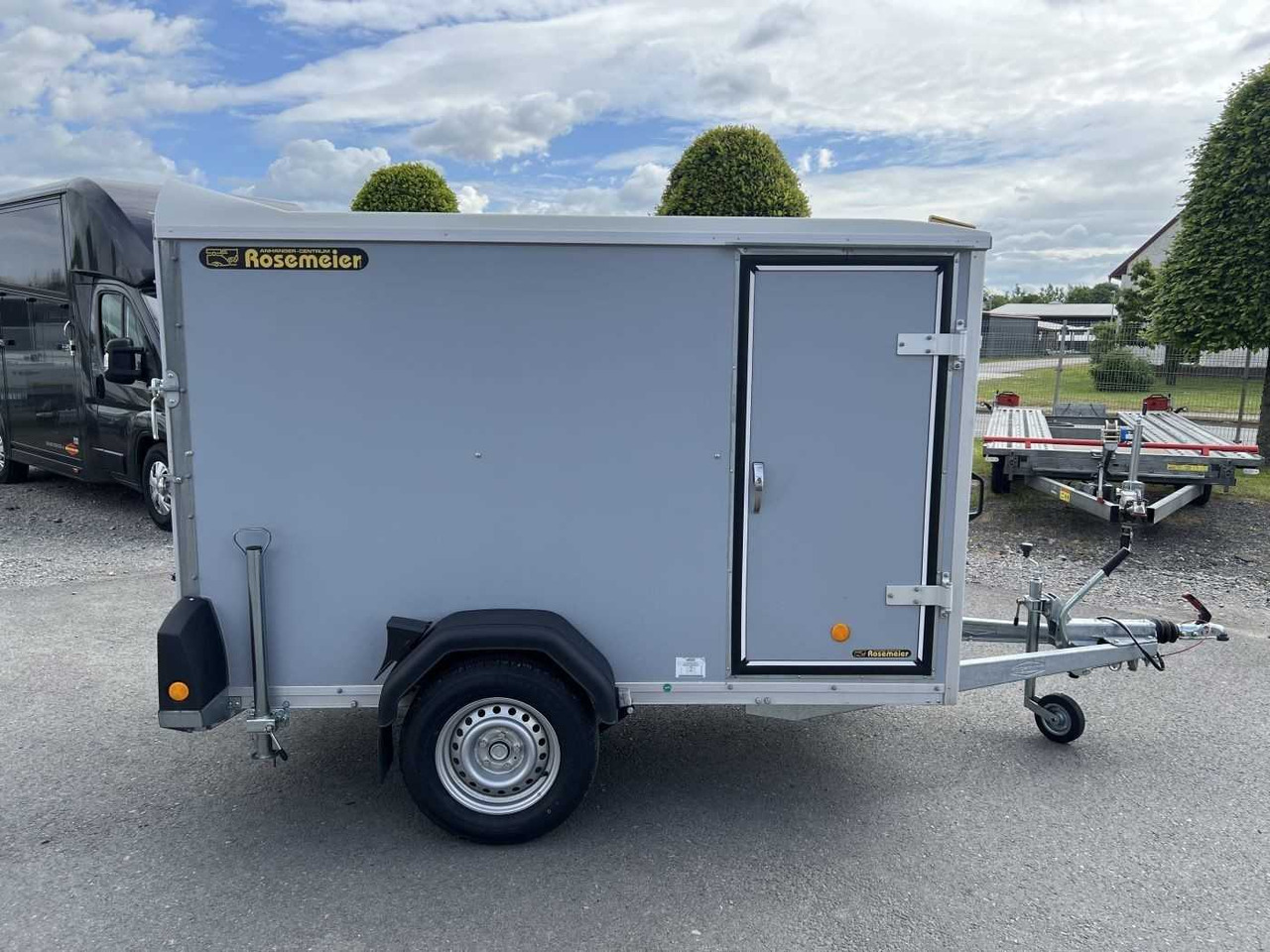 BOECKMANN KT 2513/135 F Tür TKL Stützen Kofferanhänger - Приколка сандучар: слика 2 BOECKMANN KT 2513/135 F Tür TKL Stützen Kofferanhänger - Приколка сандучар: слика 2