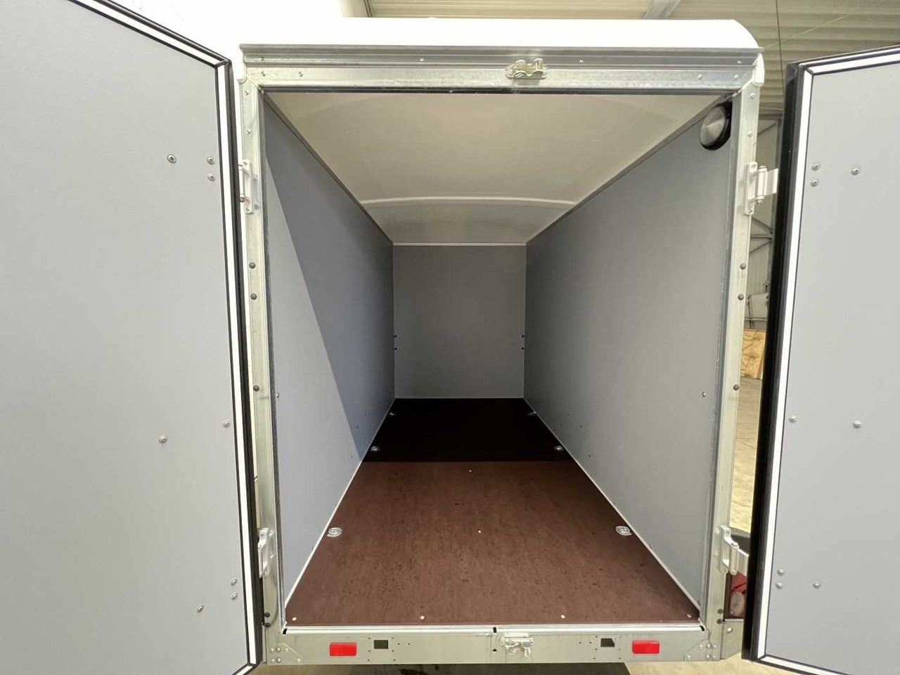 BOECKMANN KT 3015/15 M F Kofferanhänger - Приколка сандучар: слика 3 BOECKMANN KT 3015/15 M F Kofferanhänger - Приколка сандучар: слика 3