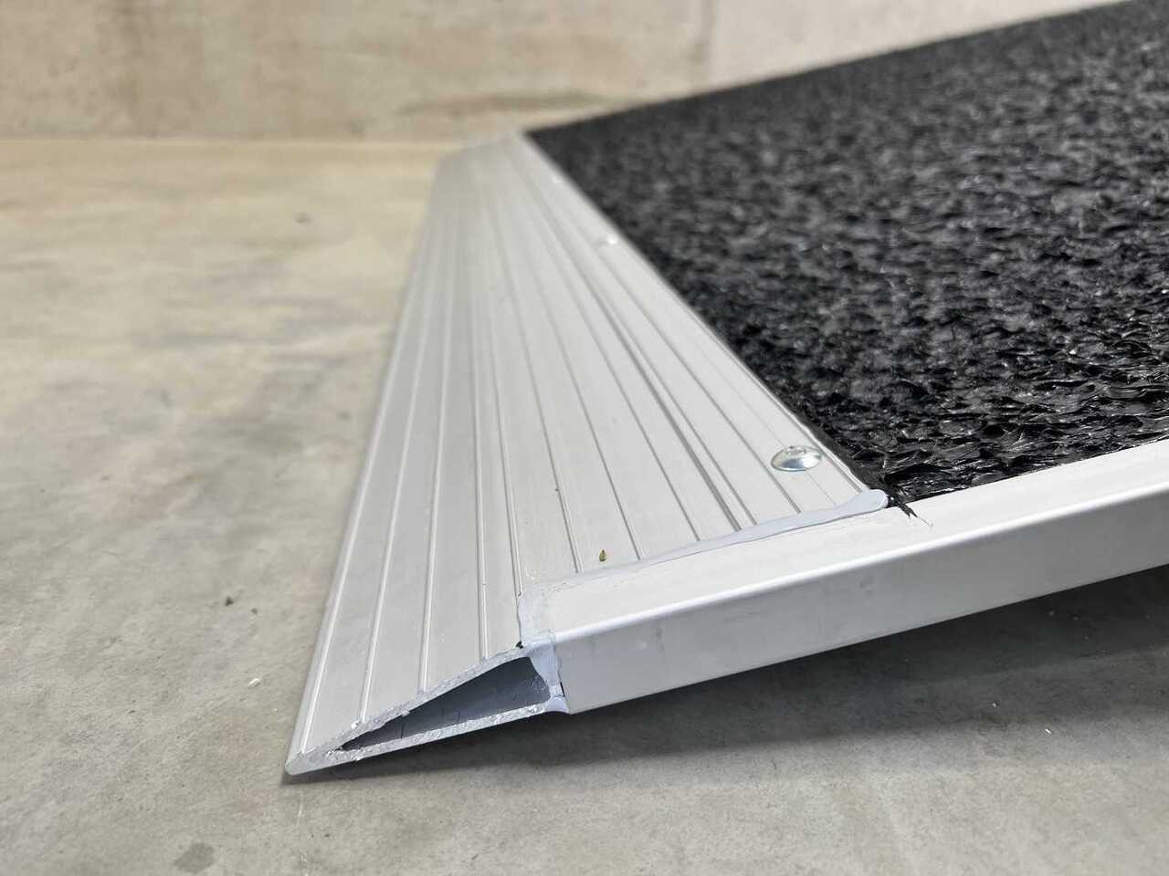 BOECKMANN KT-PB-AL 3015/15 M F Tür Kofferanhänger - Приколка сандучар: слика 4 BOECKMANN KT-PB-AL 3015/15 M F Tür Kofferanhänger - Приколка сандучар: слика 4