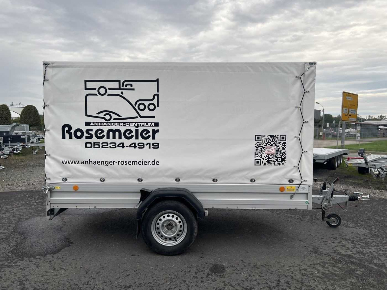 BOECKMANN TL-AL 3015/135 Plane weiß Kastenanhänger gebrems - Автомобил приколка: слика 1 BOECKMANN TL-AL 3015/135 Plane weiß Kastenanhänger gebrems - Автомобил приколка: слика 1