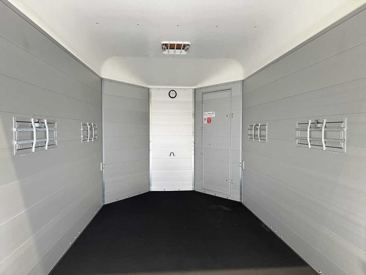 BOECKMANN VA 3520/35 P Viehanhänger - Приколка за добиток: слика 4 BOECKMANN VA 3520/35 P Viehanhänger - Приколка за добиток: слика 4