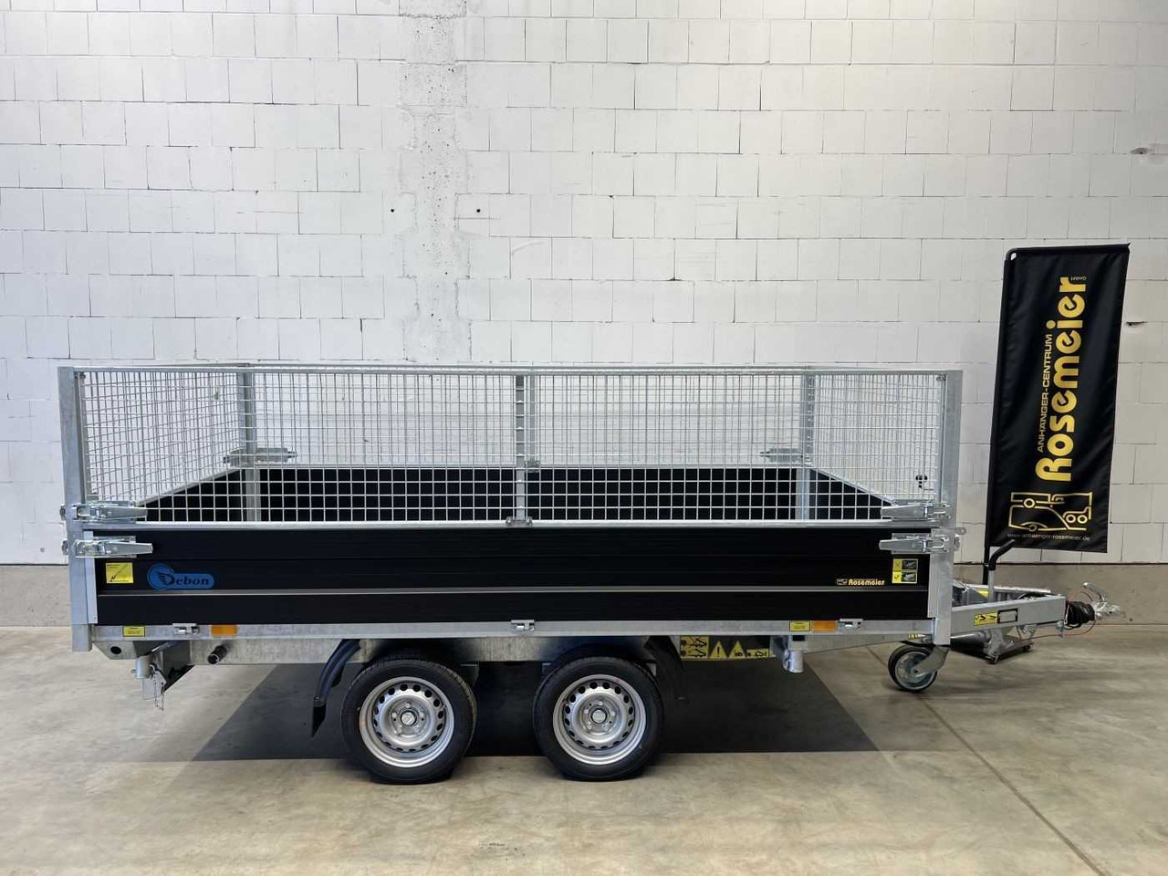 CHEVAL LIBERTE DEBON PW3.3E Black Gitter Dreiseitenkipper - Кипер приколка: слика 2 CHEVAL LIBERTE DEBON PW3.3E Black Gitter Dreiseitenkipper - Кипер приколка: слика 2