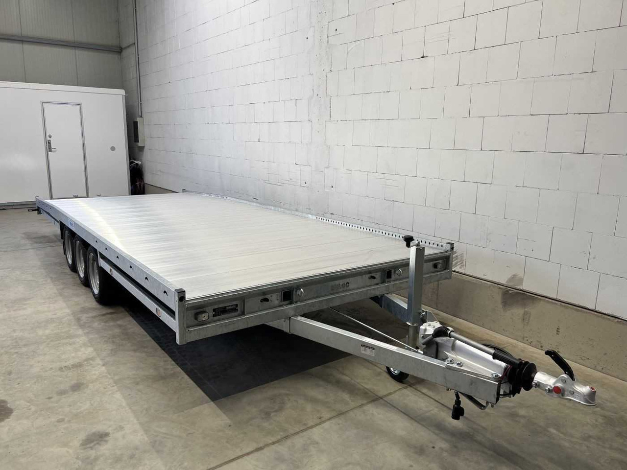HULCO Carax-3 3500 Autotransporter - Автотранспортна приколка: слика 5 HULCO Carax-3 3500 Autotransporter - Автотранспортна приколка: слика 5
