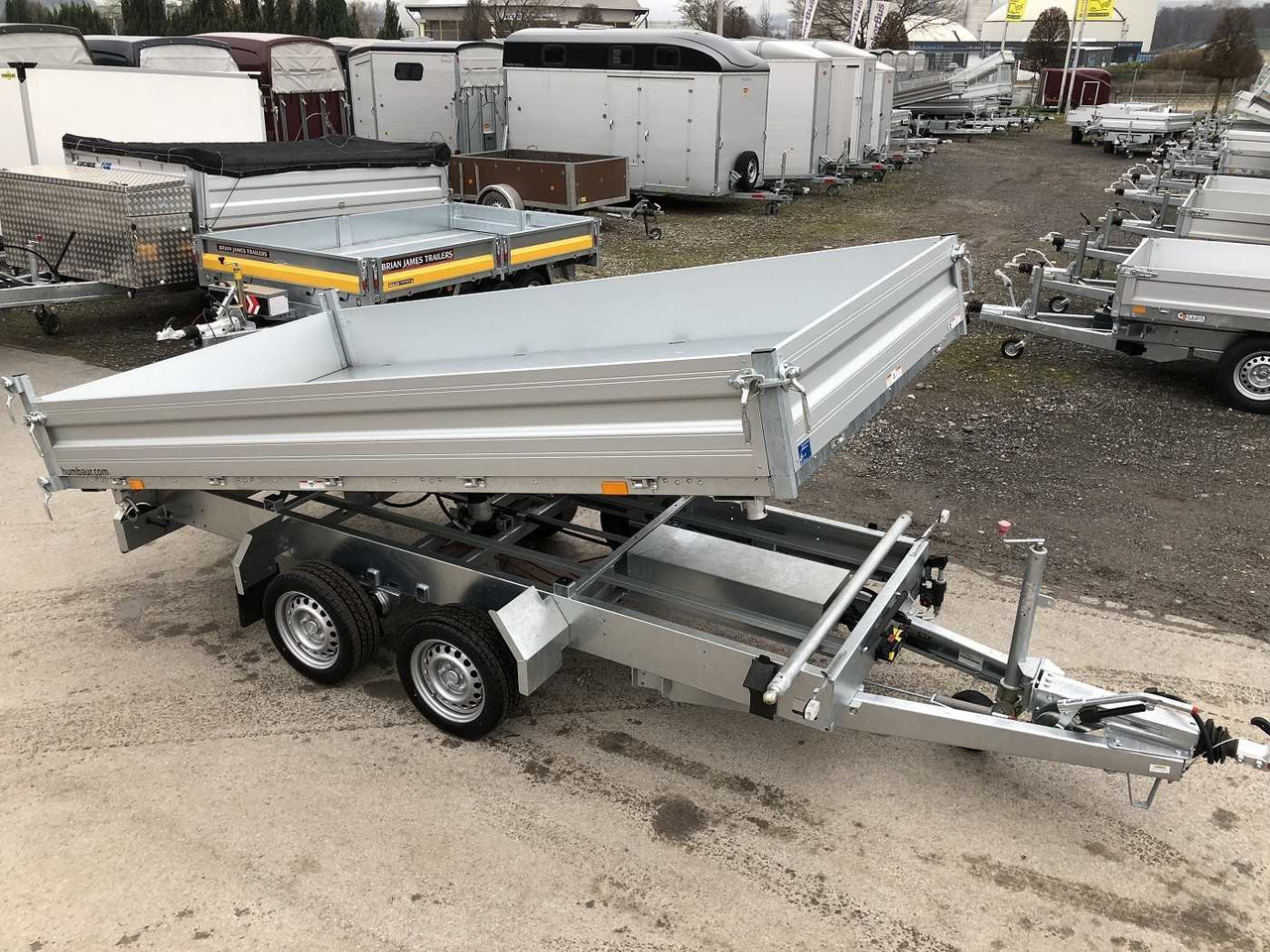 HUMBAUR HTK 3500.37 Dreiseitenkipper - Кипер приколка: слика 2 HUMBAUR HTK 3500.37 Dreiseitenkipper - Кипер приколка: слика 2