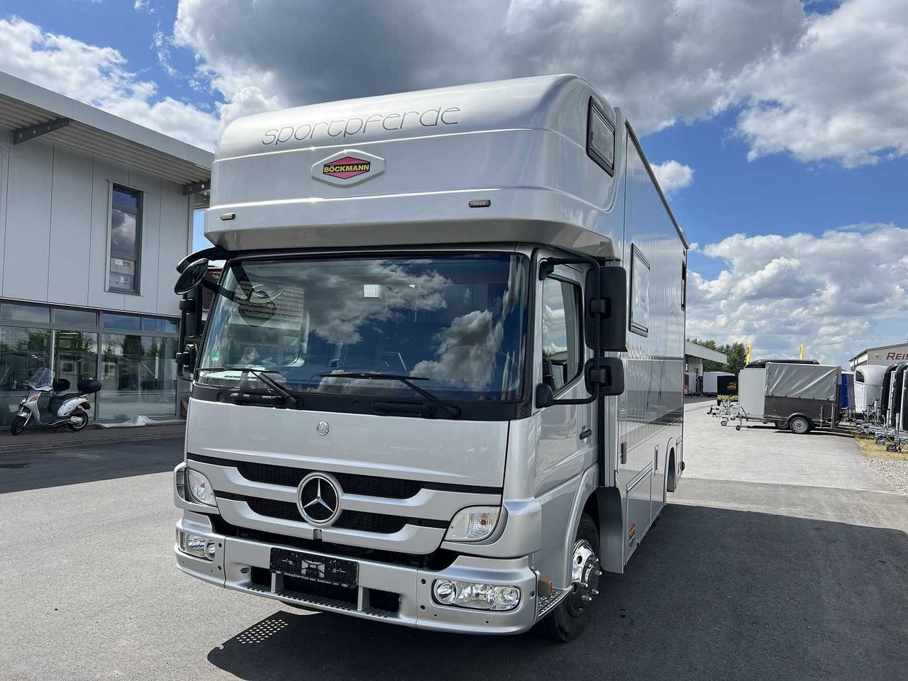 MERCEDES-BENZ Atego 918L LKW - Камион за коњи: слика 5 MERCEDES-BENZ Atego 918L LKW - Камион за коњи: слика 5