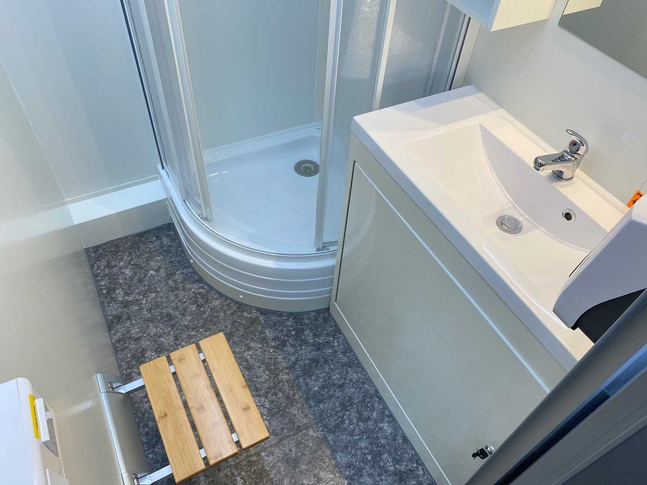 Нов Градежен контејнер, Приколка ROSEMEIER VE Duschwagen mit 4 Duschen Toilettenanhänger: слика 8