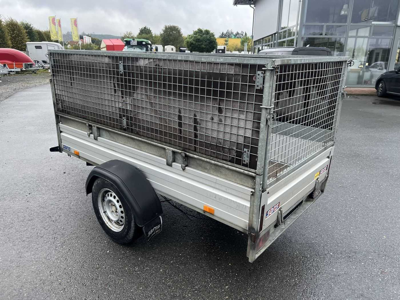 SARIS BMG135V McAlu Compact Gitter Kastenanhänger gebr - Автомобил приколка: слика 5 SARIS BMG135V McAlu Compact Gitter Kastenanhänger gebr - Автомобил приколка: слика 5