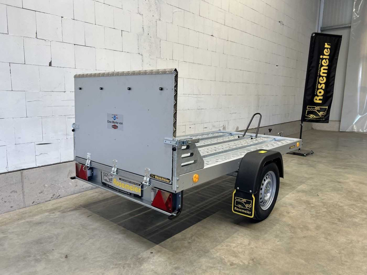 TPV KD-MUT3 Motorradanhänger - Приколка за мотоцикл: слика 2 TPV KD-MUT3 Motorradanhänger - Приколка за мотоцикл: слика 2