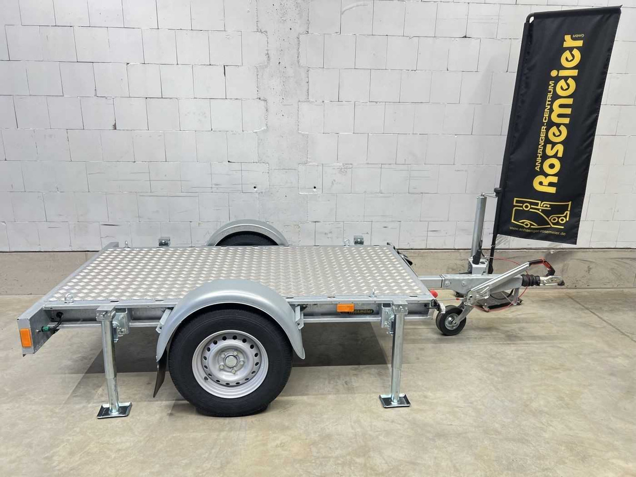 Нов Приколка за мотоцикл VEZEKO Generator 1-Achser Maschinentransporter: слика 1