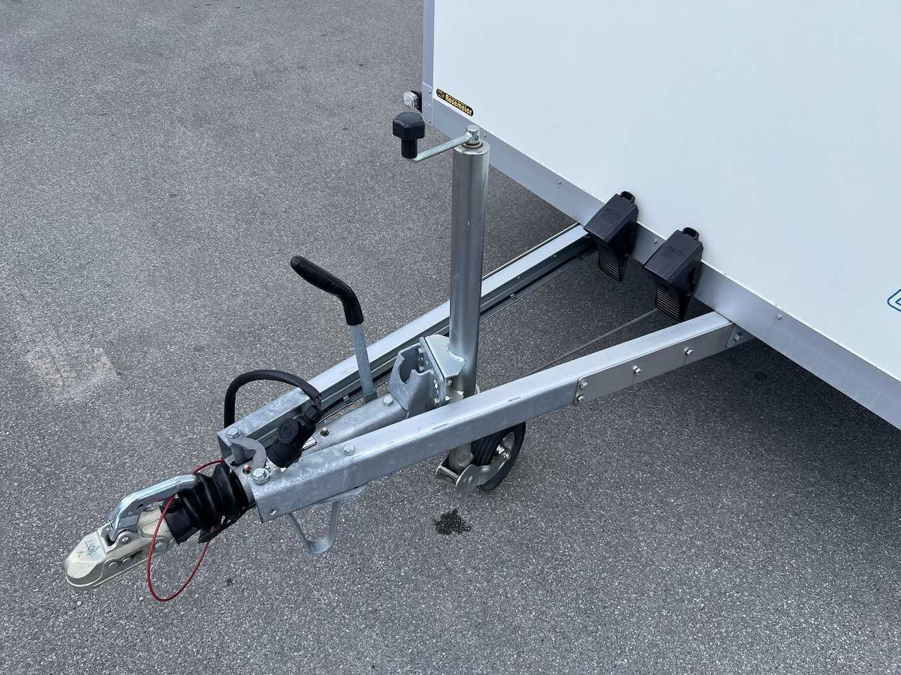 Нов Приколка сандучар WM MEYER AZ 2760/200 S40 Kofferanhänger: слика 21 Нов Приколка сандучар WM MEYER AZ 2760/200 S40 Kofferanhänger: слика 21