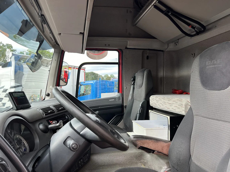 DAF CF 290 4X2 EURO6 SPACECAB RENOVA / VANGMUIL / LAADKLEP / TOP STAAT - Транспортер на контејнер/ Камион со променливо тело: слика 5 DAF CF 290 4X2 EURO6 SPACECAB RENOVA / VANGMUIL / LAADKLEP / TOP STAAT - Транспортер на контејнер/ Камион со променливо тело: слика 5