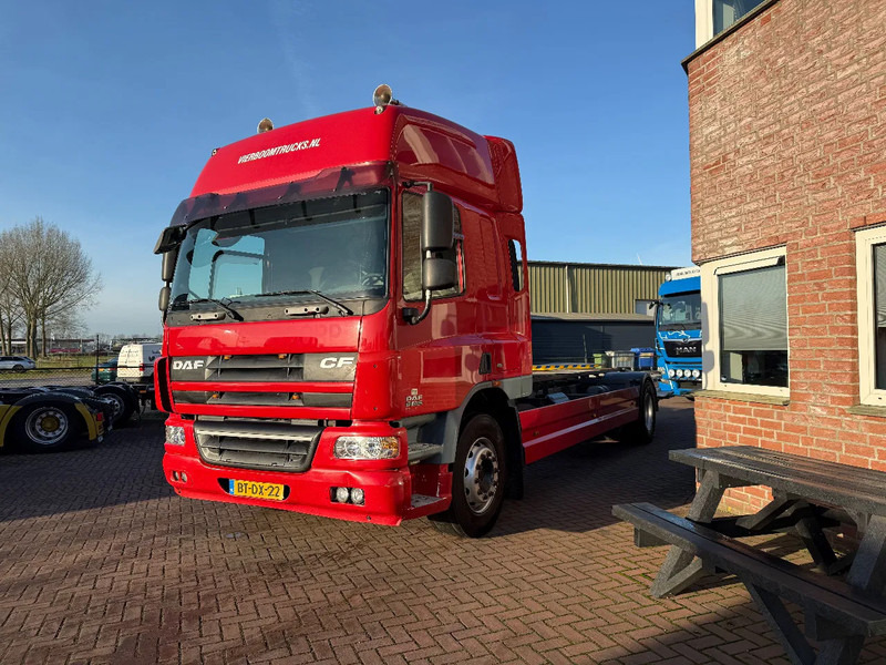 DAF CF 75 CF75-250 4X2 SPACECAB/RENOVA/STEEL/AIR/AIRCO/HOLLAND TRUCK - Транспортер на контејнер/ Камион со променливо тело: слика 2 DAF CF 75 CF75-250 4X2 SPACECAB/RENOVA/STEEL/AIR/AIRCO/HOLLAND TRUCK - Транспортер на контејнер/ Камион со променливо тело: слика 2