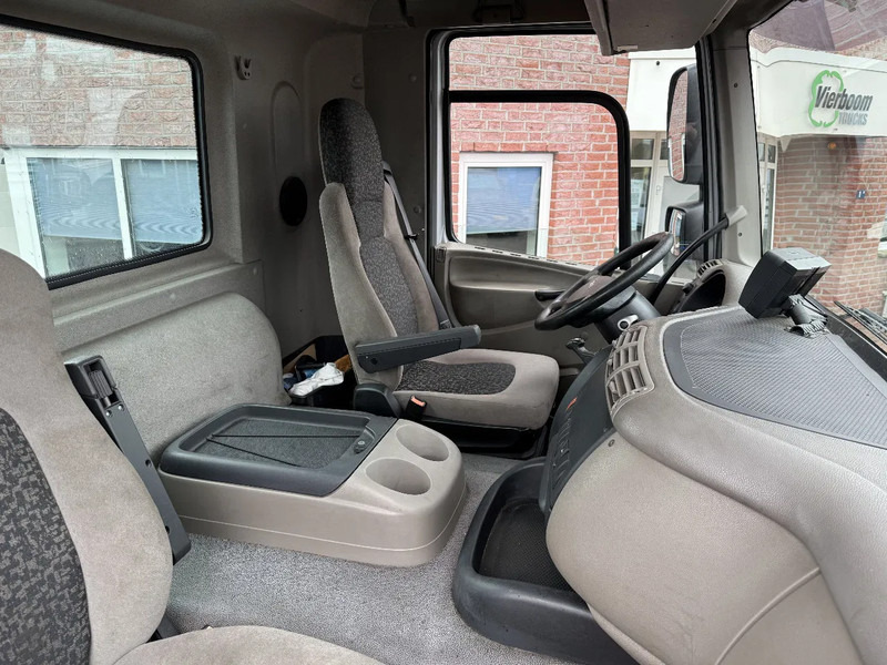 DAF CF 75 CF75-250 EURO5 - DAG CABINE MET RUIT- IDEAAL ALS RANGEERTREKKER-LAGE KM STAND!!!!!! - Камион влекач: слика 5 DAF CF 75 CF75-250 EURO5 - DAG CABINE MET RUIT- IDEAAL ALS RANGEERTREKKER-LAGE KM STAND!!!!!! - Камион влекач: слика 5