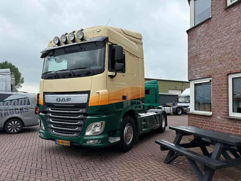 DAF XF 460 XF460 4X2 SPACECAB / HYDRAULICS / - Камион влекач: слика 2 DAF XF 460 XF460 4X2 SPACECAB / HYDRAULICS / - Камион влекач: слика 2