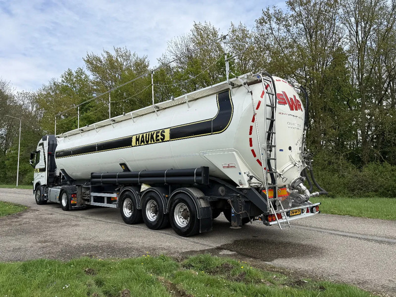 Volvo FH 420 4X2 MIT KASSBOHRER KIPPSILO SUPER ZUSTAND!!! - Камион влекач: слика 4 Volvo FH 420 4X2 MIT KASSBOHRER KIPPSILO SUPER ZUSTAND!!! - Камион влекач: слика 4