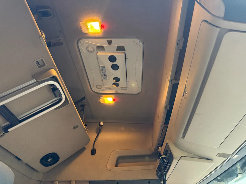 Scania R480 R480 6X2 Topline chassis / Retarder / Lift axle / euro5 / Holland Truck - Камион со кабинска шасија: слика 5 Scania R480 R480 6X2 Topline chassis / Retarder / Lift axle / euro5 / Holland Truck - Камион со кабинска шасија: слика 5