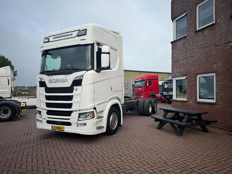 Scania S450 6X2 CHASSIS RETARDER EURO6 HOLLAND TRUCK TOPCONDITION!!!! - Камион со кабинска шасија: слика 2 Scania S450 6X2 CHASSIS RETARDER EURO6 HOLLAND TRUCK TOPCONDITION!!!! - Камион со кабинска шасија: слика 2