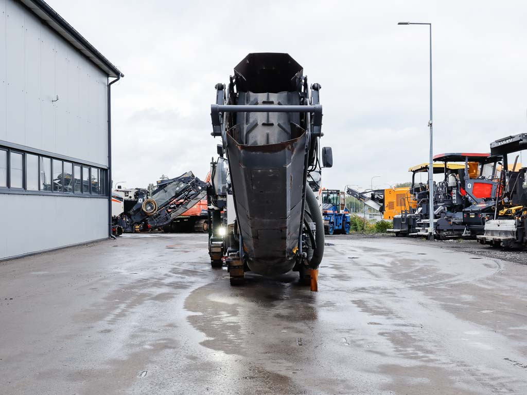 WIRTGEN W100CFi - Асфалтна мелница: слика 3 WIRTGEN W100CFi - Асфалтна мелница: слика 3