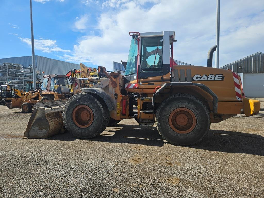 CASE 621 D - Натоварувач на тркала: слика 3 CASE 621 D - Натоварувач на тркала: слика 3