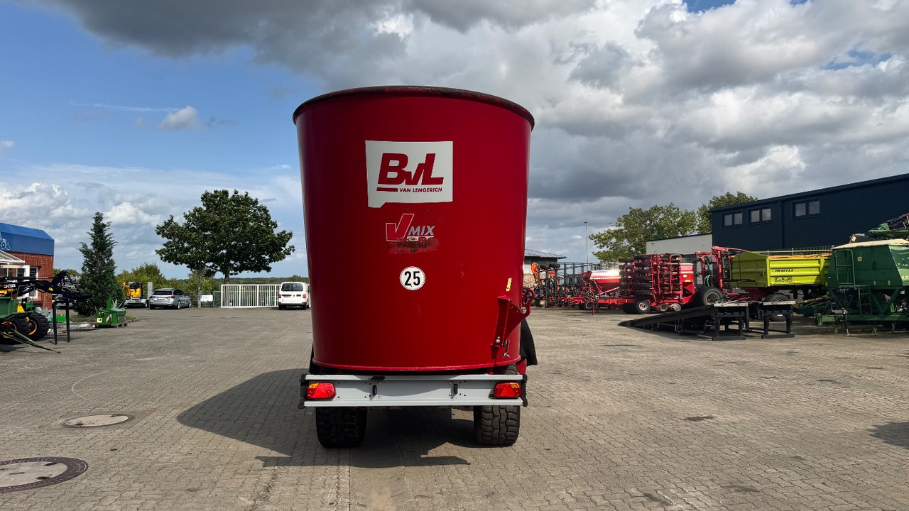 BVL V-Mix 17-2S # top Zustand # - Вагон за мешање сточна храна: слика 2 BVL V-Mix 17-2S # top Zustand # - Вагон за мешање сточна храна: слика 2